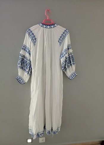 Püsküllü Nakışlı Beyaz Şile bezi Uzun Elbise - Görsel 2