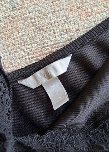 xs Beden Dantel Detaylı Siyah V Yaka Bodysuit
