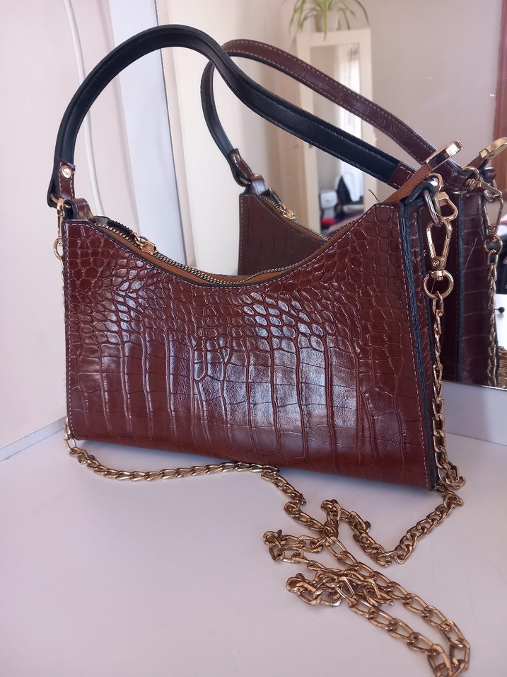 Zincir Detaylı Parlak Kahverengi Yılan Derisi Çanta - Görsel 2