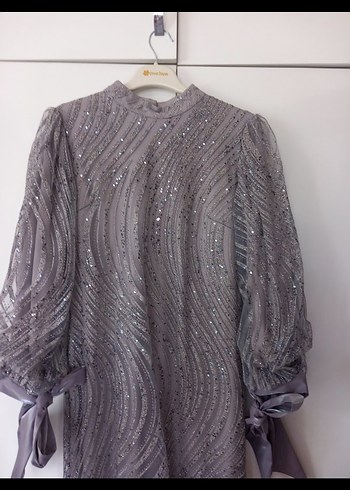 Gri Uzun Kollu Drapeli Abiye Elbise - Görsel 3