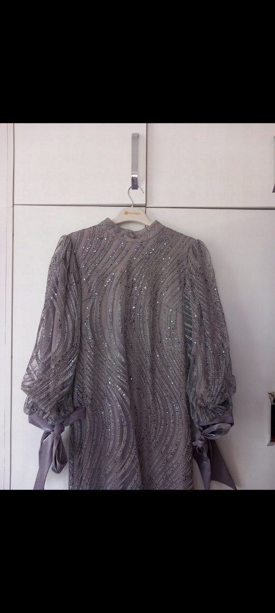 Gri Uzun Kollu Drapeli Abiye Elbise - Görsel 2