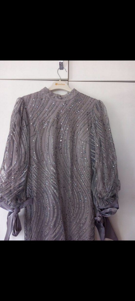 Gri Uzun Kollu Drapeli Abiye Elbise - Görsel 3