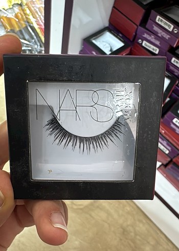 NARS Siyah Takma Kirpik