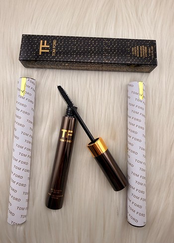 Tom Ford Koyu Bej Maskara