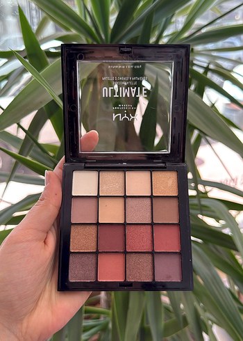 NYX Ultimate Göz Farı Paleti Bej Tonları
