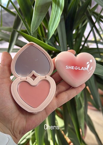 Diğer SHEGLAM Kalp Şekilli Pastel Pembe Allık