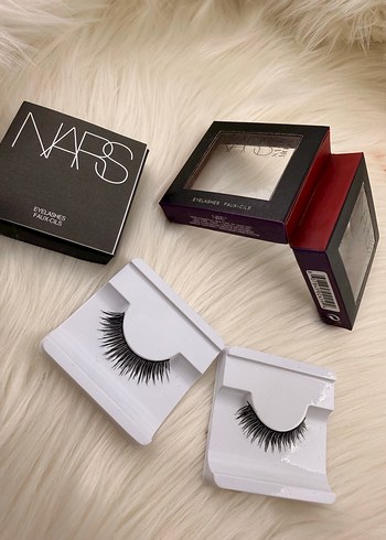 NARS Siyah Takma Kirpik - Görsel 2