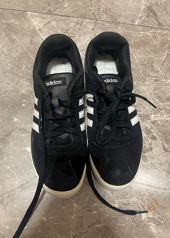 Adidas Siyah Beyaz Spor Ayakkabı
