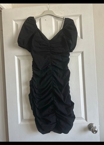 Stradivarius V Yaka Drapeli Siyah Midi Elbise