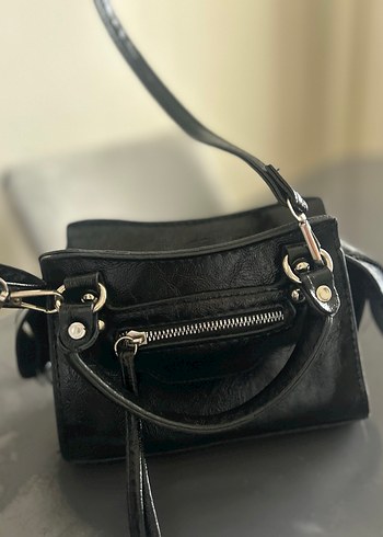 Siyah Deri Tokalı Kadın El Çantası - Görsel 2