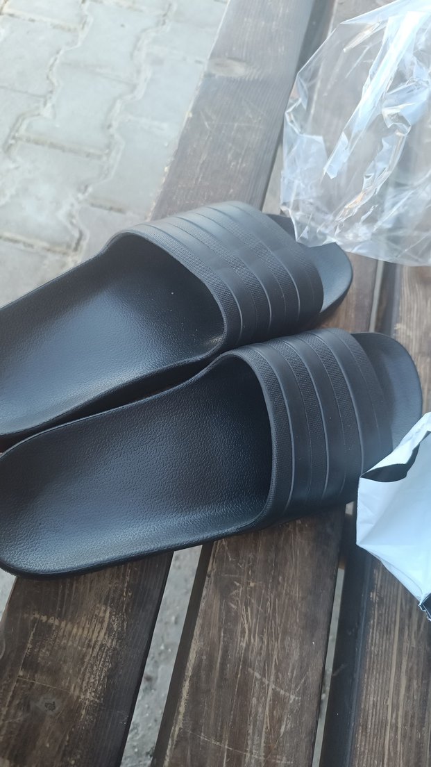 Adidas Siyah Erkek Spor Terlik - Görsel 4