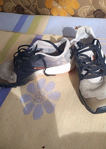 Erkek Spor Ayakkabı Terrex Modeli 37.5 38 giyene olur - Görsel 2