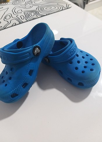 Crocs 21