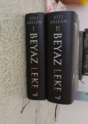  Beyaz Leke Roman Seti - Aslı Arslan