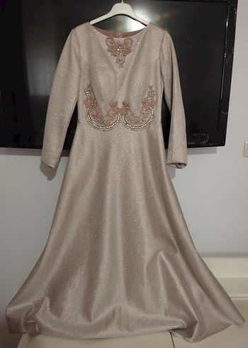 Bej Nakışlı Uzun Kollu Drape Abiye Elbise