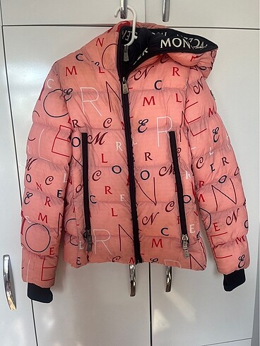 Moncler kız çocuk montu