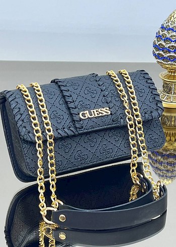 GUESS Zincir Detaylı Deri Kadın Çanta