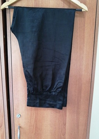 Çiçekli Siyah Beyaz Çizgili Kadın Gömlek - Görsel 4