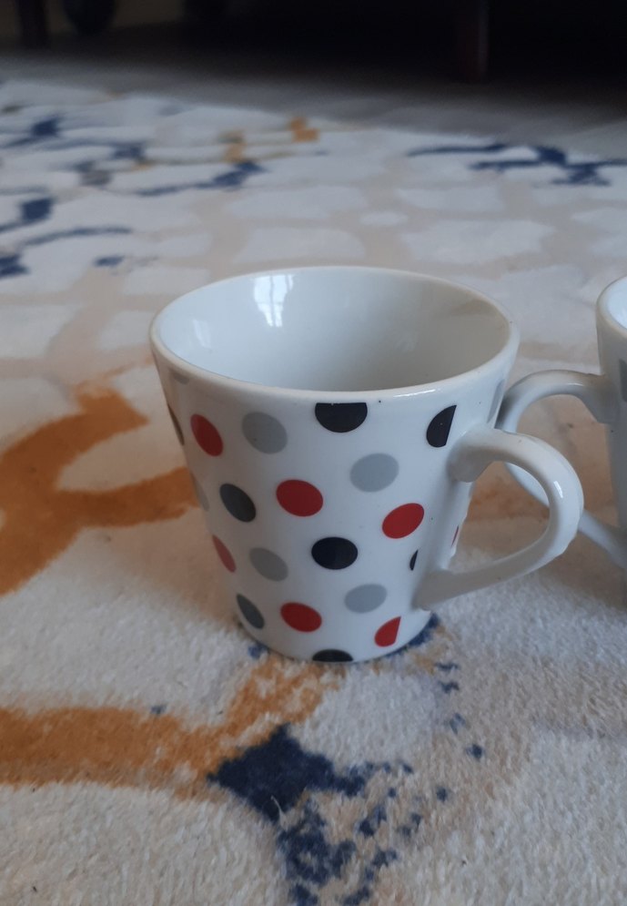 Beyaz Puanlı Seramik Fincan Seti - Görsel 3