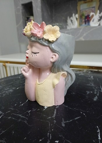 Pembe Çiçekli Kız Biblo - Görsel 3