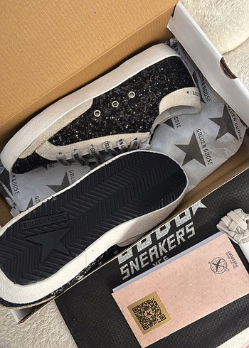 Golden Goose Deluxe Golden Goose