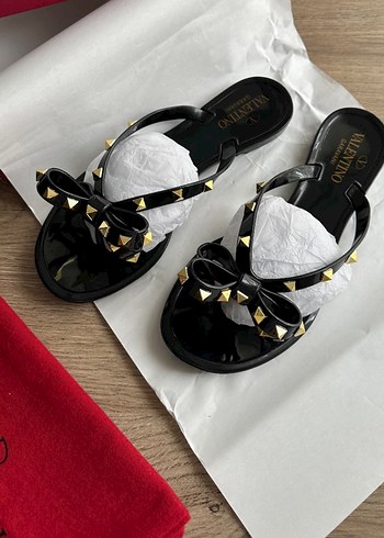 38 Beden Valentino Terlik