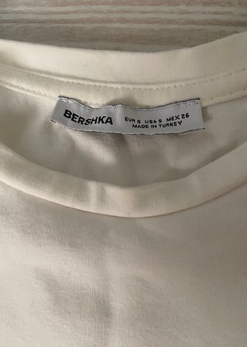 Bershka Beyaz Baskılı Fırfırlı Kısa Kollu Tişört bershka