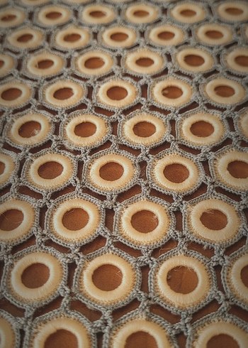 El Yapımı geleneksel örgü sehpa örtüsü - Görsel 4