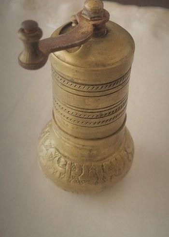 Antika Pirinç Kahve Değirmeni - Görsel 5