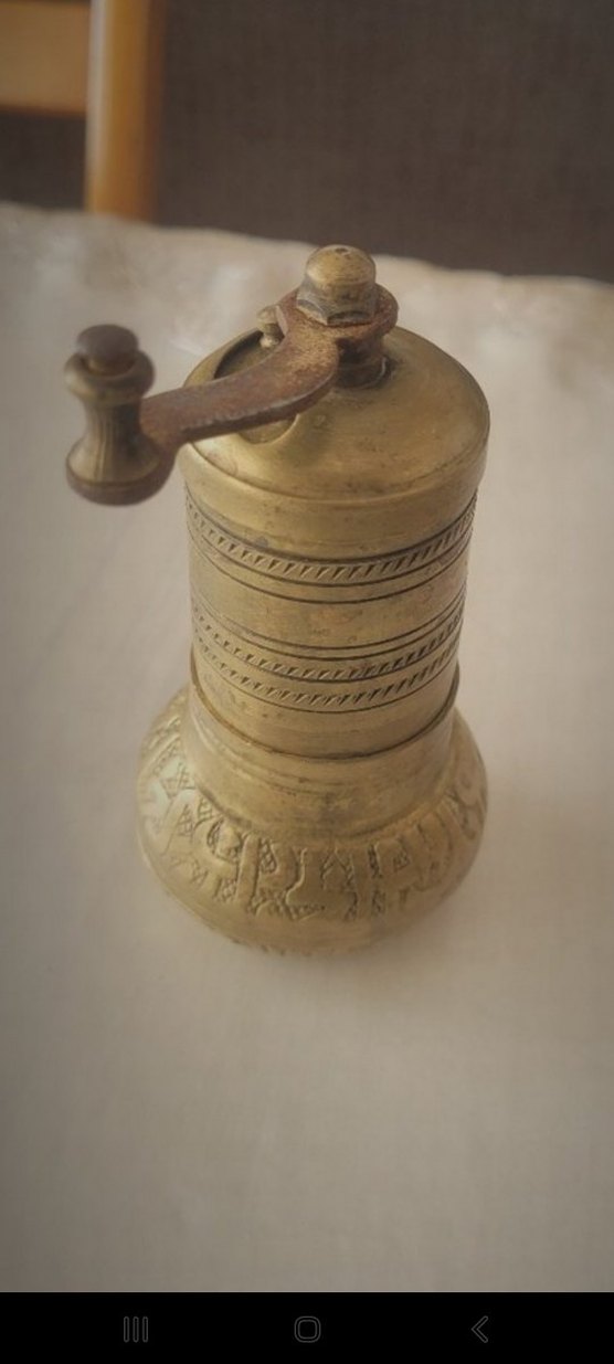 Antika Pirinç Kahve Değirmeni - Görsel 5