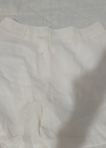 m Beden Beyaz Rahat Kesim Midi Mini Şort