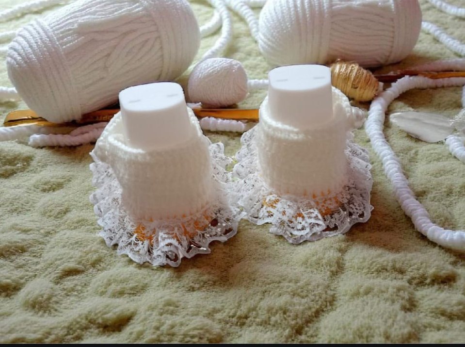 Beyaz Dantelli Kız Bebek Örgü Patik - Görsel 2