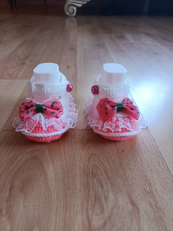 Dantel Detaylı Nakışlı Kız Bebek Patik - Görsel 3