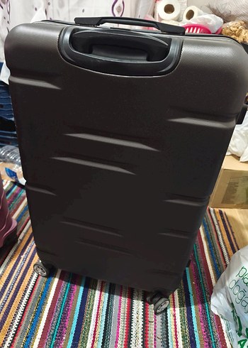 LC Waikiki Erkek Bordo Kilitli Bavul