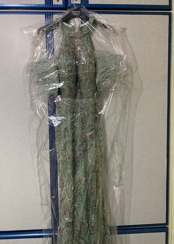 Yeşil İşlemeli Uzun Abiye Elbise - Görsel 2