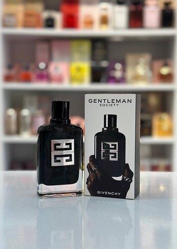 Givenchy Gentleman Society Erkek Parfümü Siyah