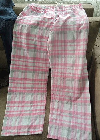 Pembe Ekose Desenli  Şortu - Görsel 2