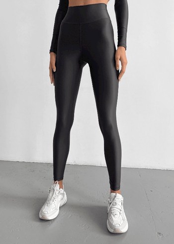 Siyah Mini Fitilli Uzun Kollu Atletik Üst - Görsel 2