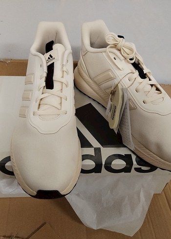 Adidas yürüyüş ayakkabısı - Görsel 2