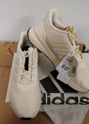 Adidas 44