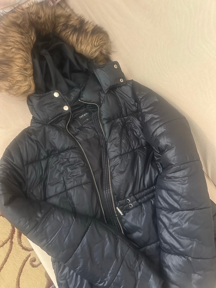 Siyah Kürklü Kadın Kışlık Mont - Görsel 2