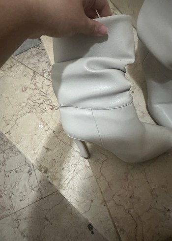 Kadın krem rengi çizme - Görsel 2