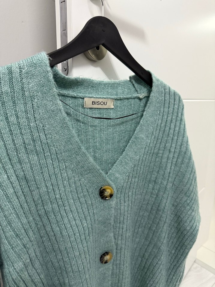 V Yaka Pastel Yeşil Triko Hırka - Görsel 3