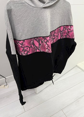 Gri Kapüşonlu Yılan Desenli Düğmeli Sweatshirt - Görsel 3