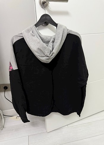 Gri Kapüşonlu Yılan Desenli Düğmeli Sweatshirt - Görsel 5