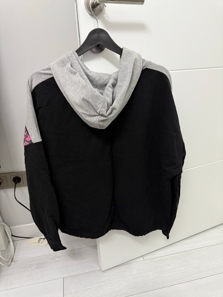 Gri Kapüşonlu Yılan Desenli Düğmeli Sweatshirt - Görsel 5