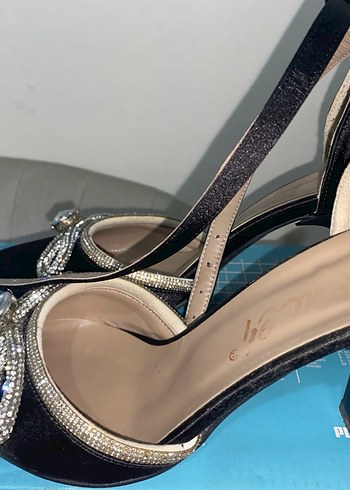 Siyah Parlak Tokalı Stiletto Kadın Abiye Ayakkabı - Görsel 2