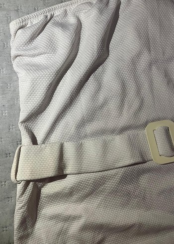 Tek Omuzlu Beyaz Kemerli Kadın Mayo - Görsel 3