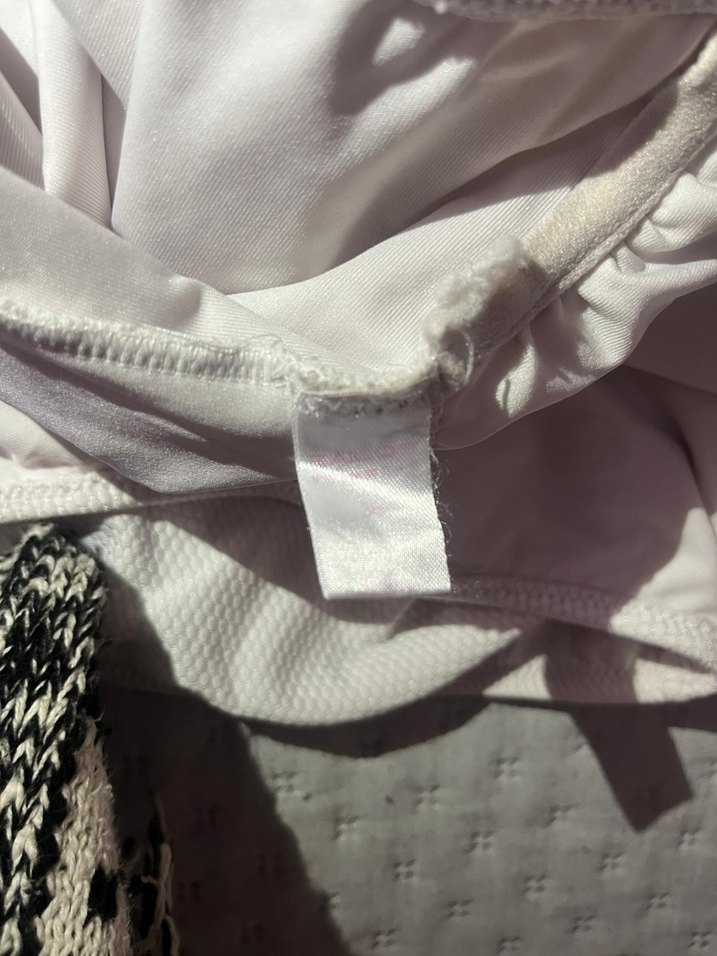 Tek Omuzlu Beyaz Kemerli Kadın Mayo - Görsel 4