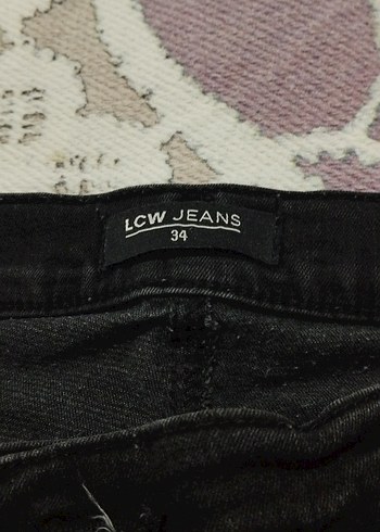 LCW Siyah Kot Kapri Şort